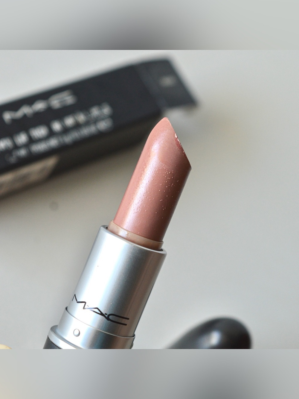 MAC Cosmetics Lipstick *MASQUE* Alexander McQueen Limited Edition RARE - Picture 10 of 11